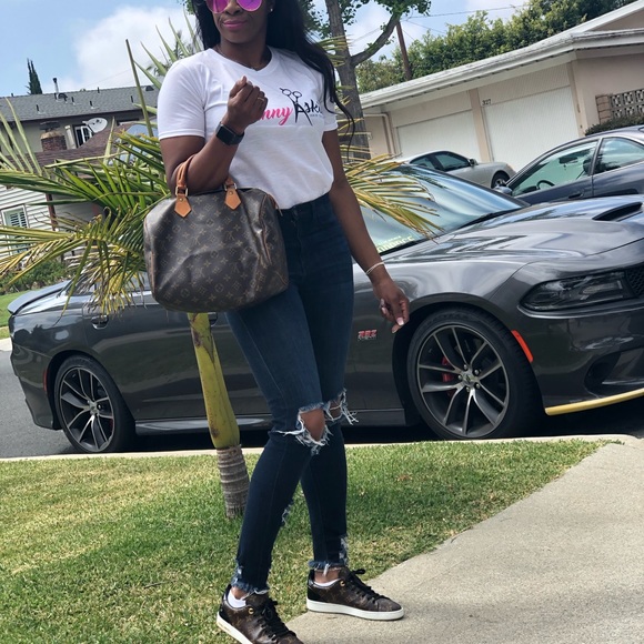 Meet your Posher, Erica - Picture 3 of 9